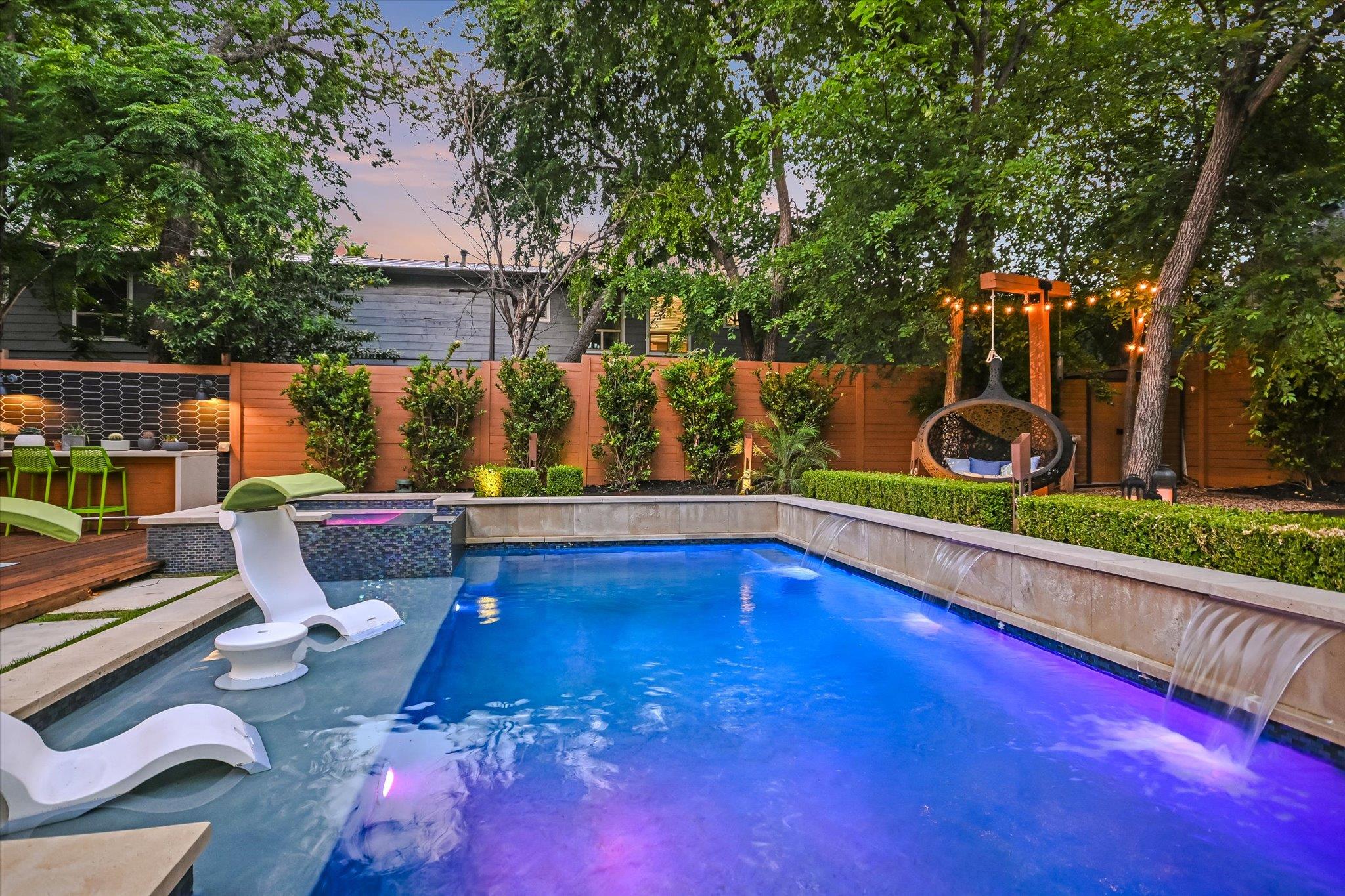 2010 Goodrich Ave # 5A