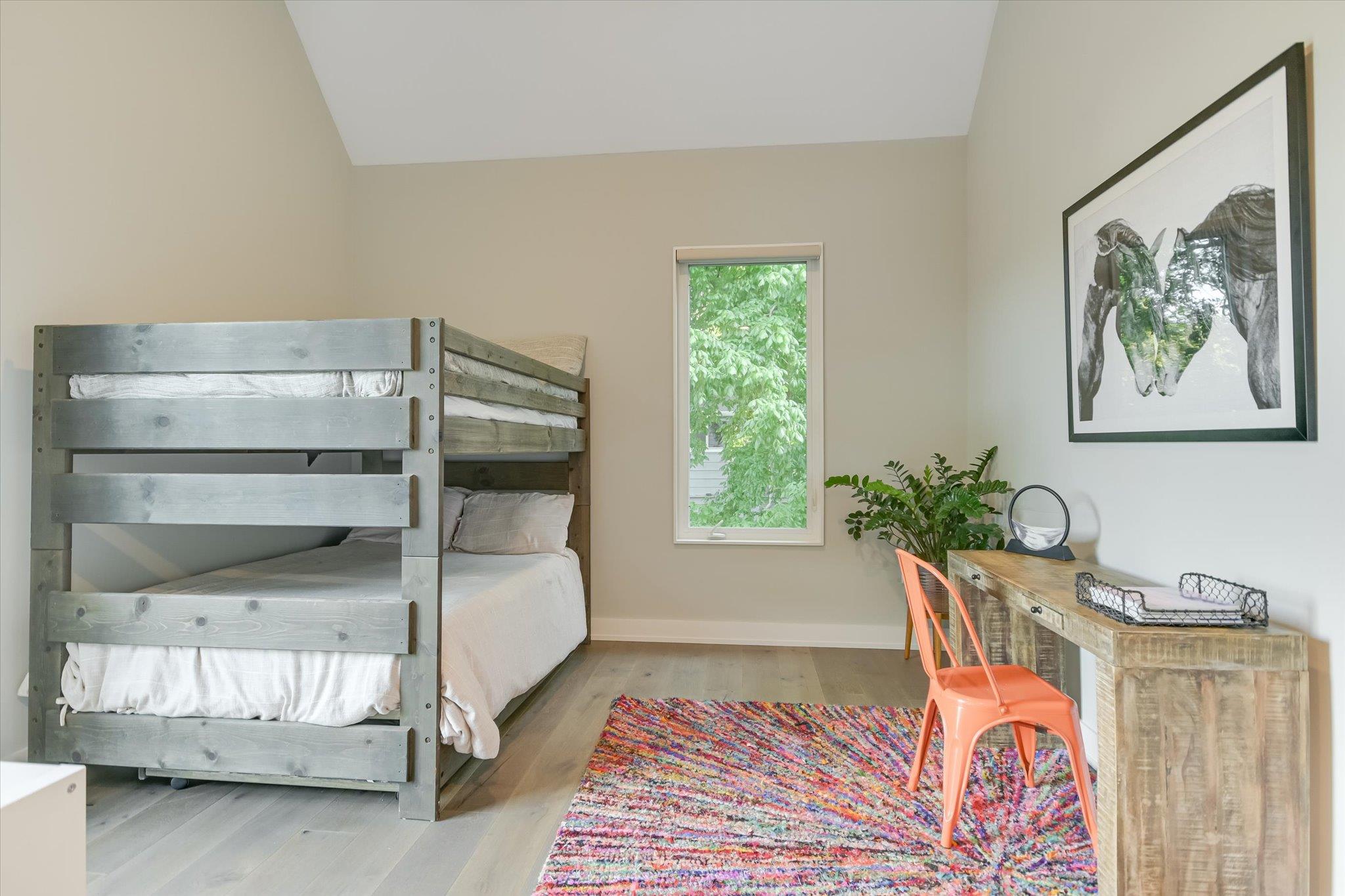 2010 Goodrich Ave # 5A