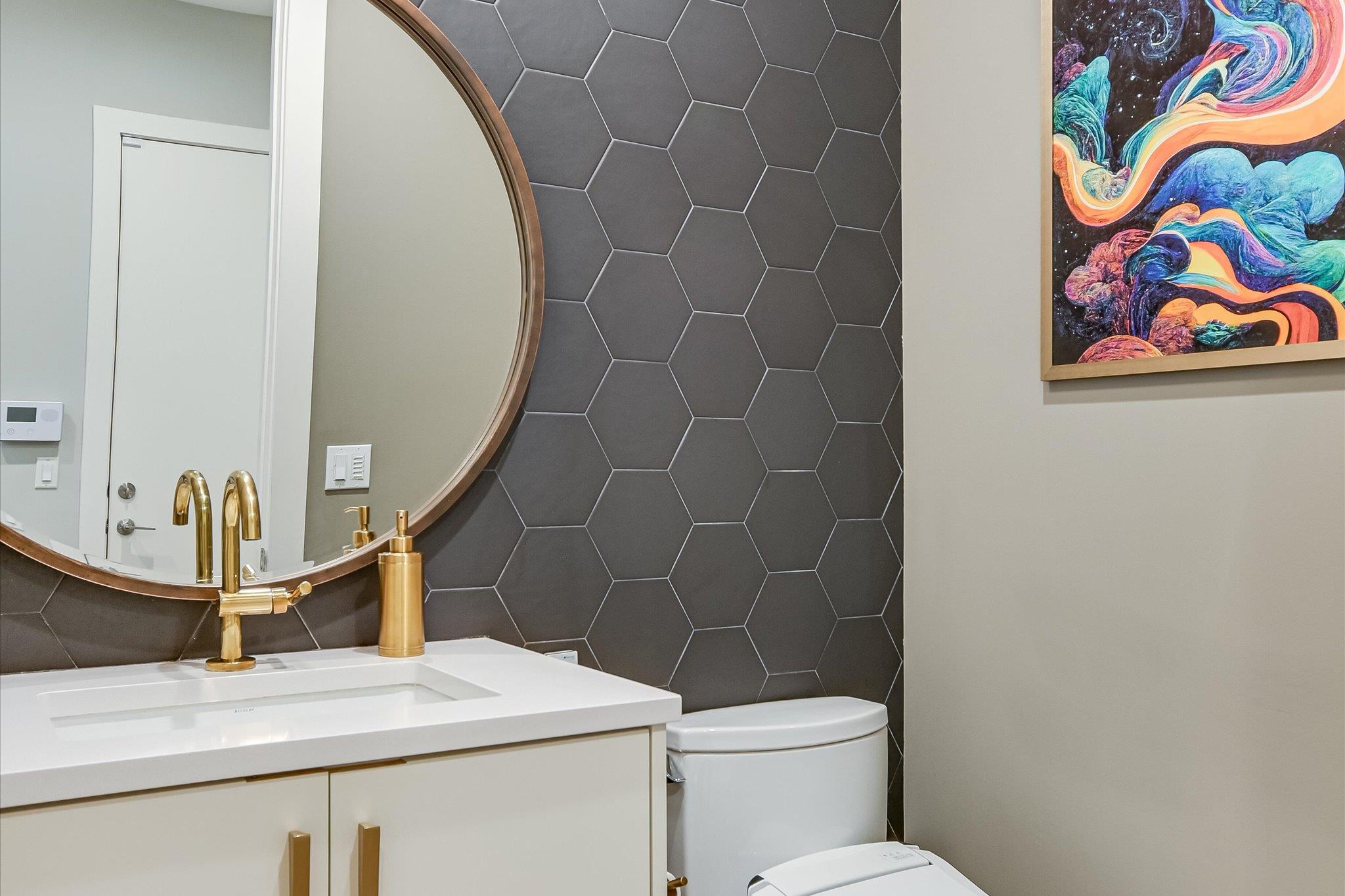 2010 Goodrich Ave # 5A