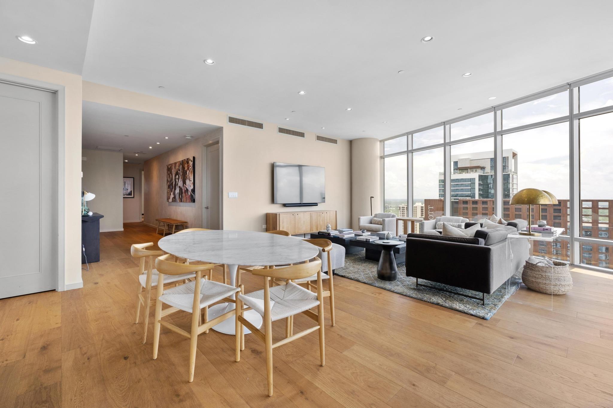 200 Congress Ave # 37H