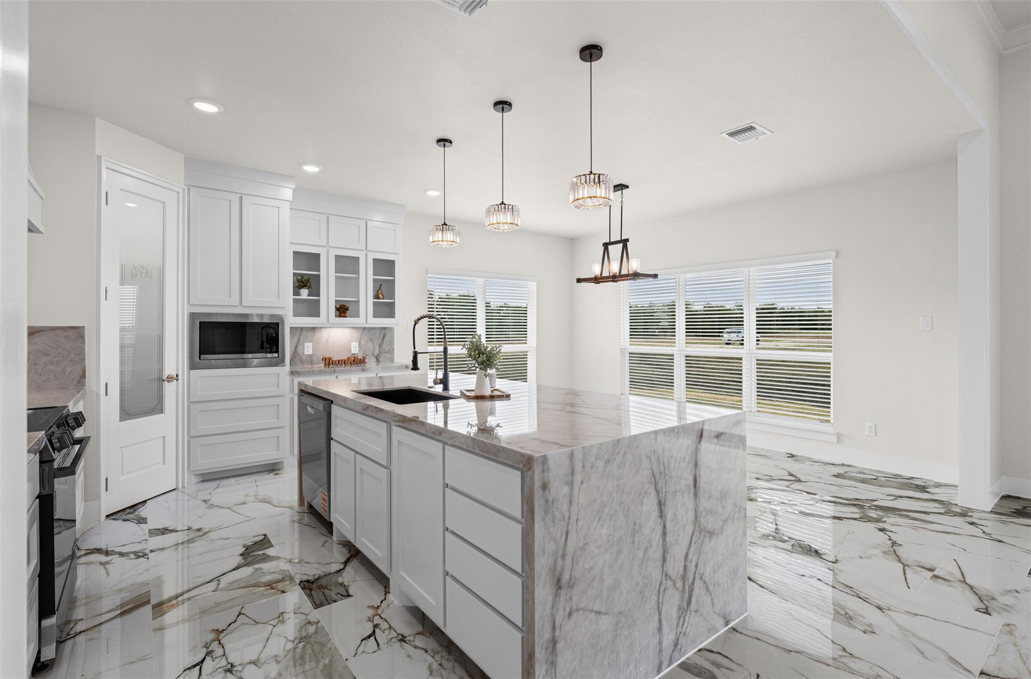 4815 West Farm To Market 485