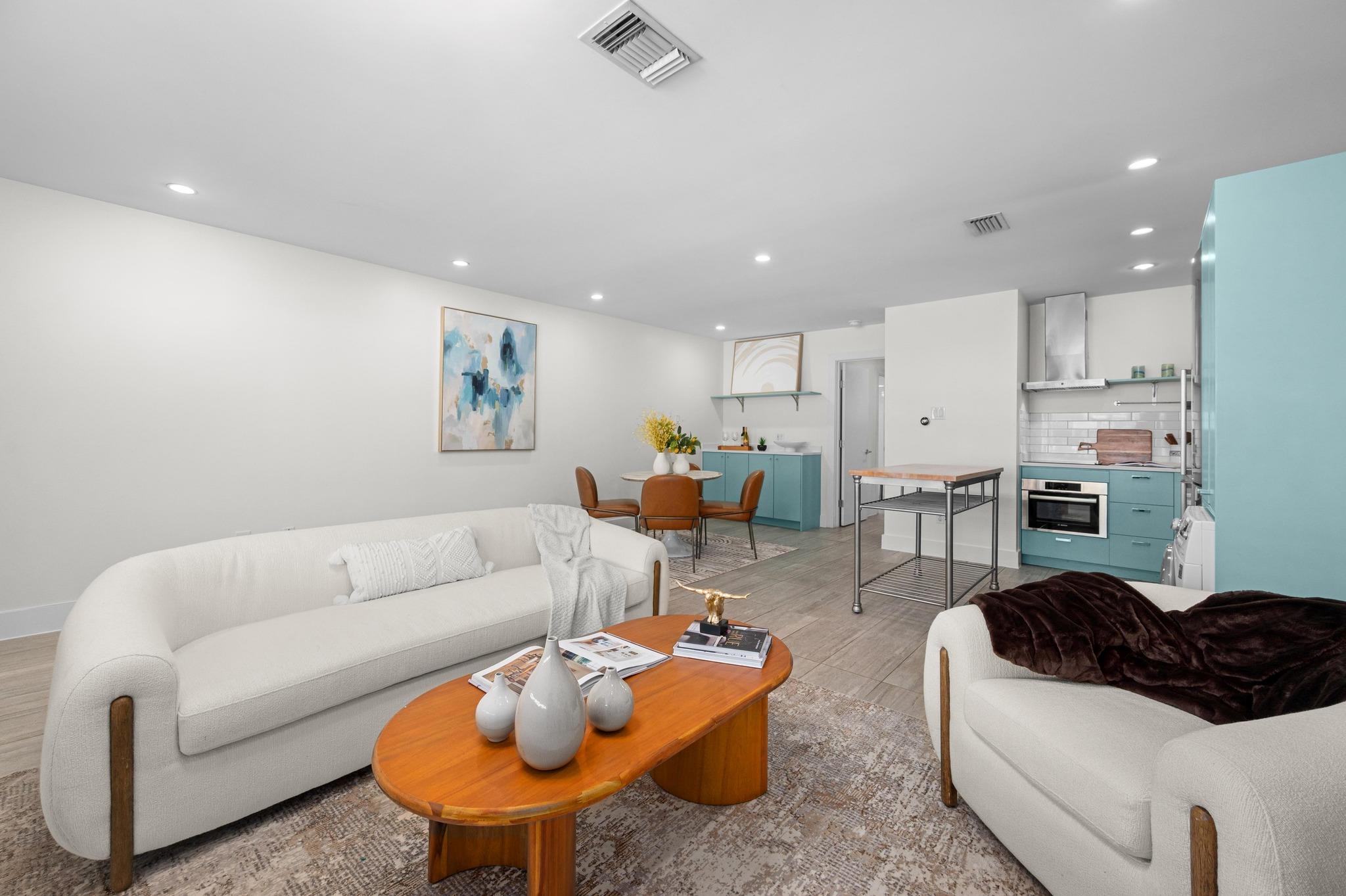 1208 Enfield RD # 206