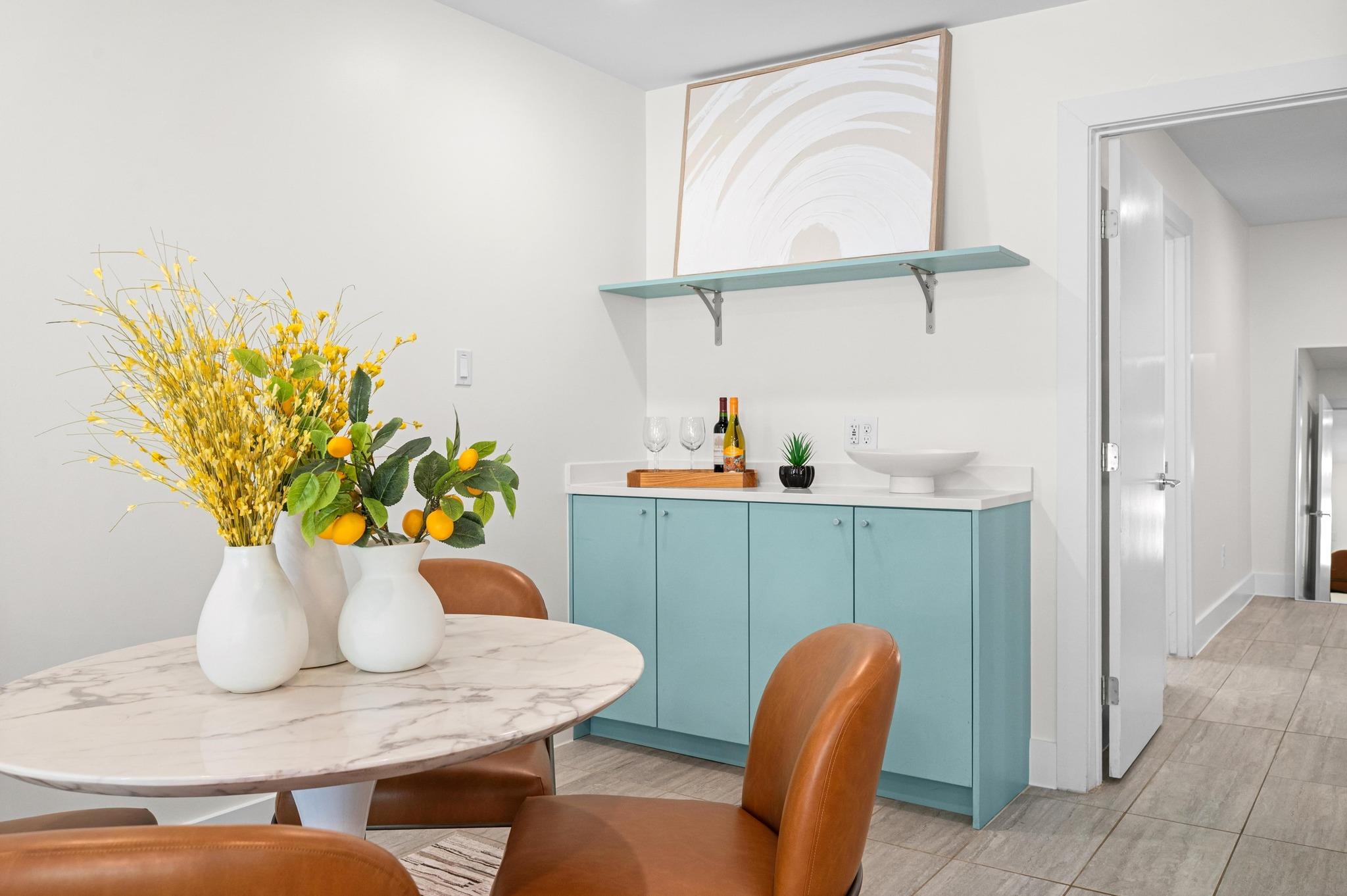 1208 Enfield RD # 206