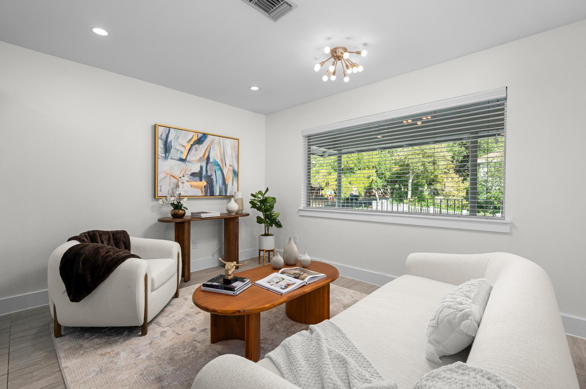 1208 Enfield RD # 206