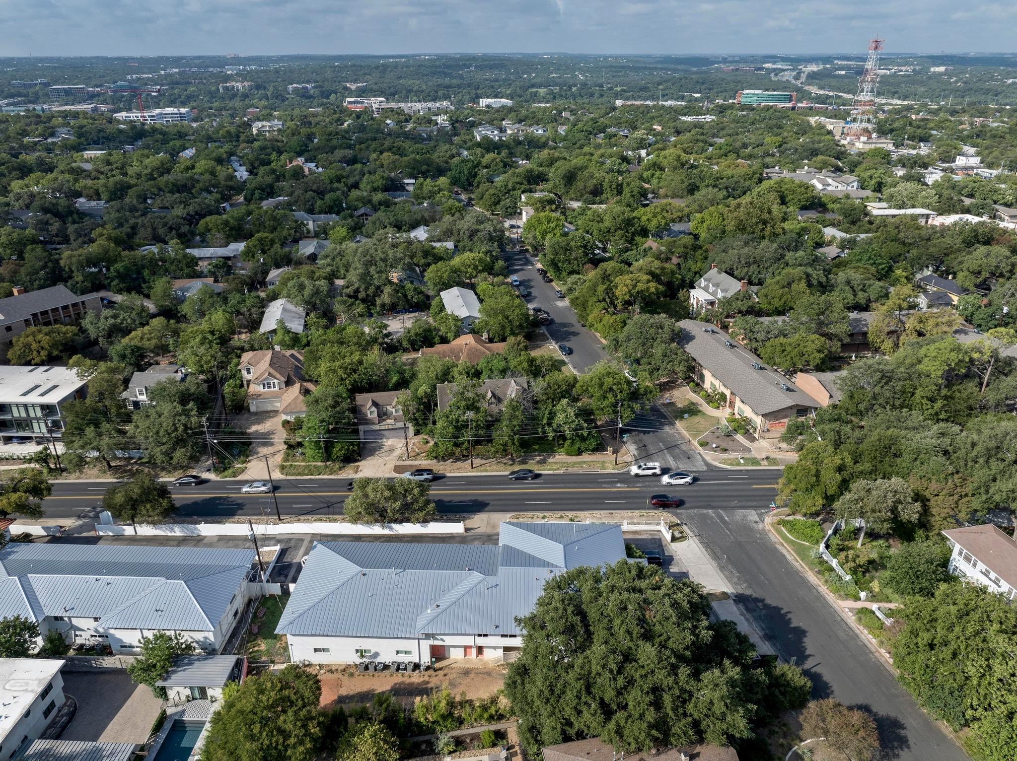 1208 Enfield RD # 206