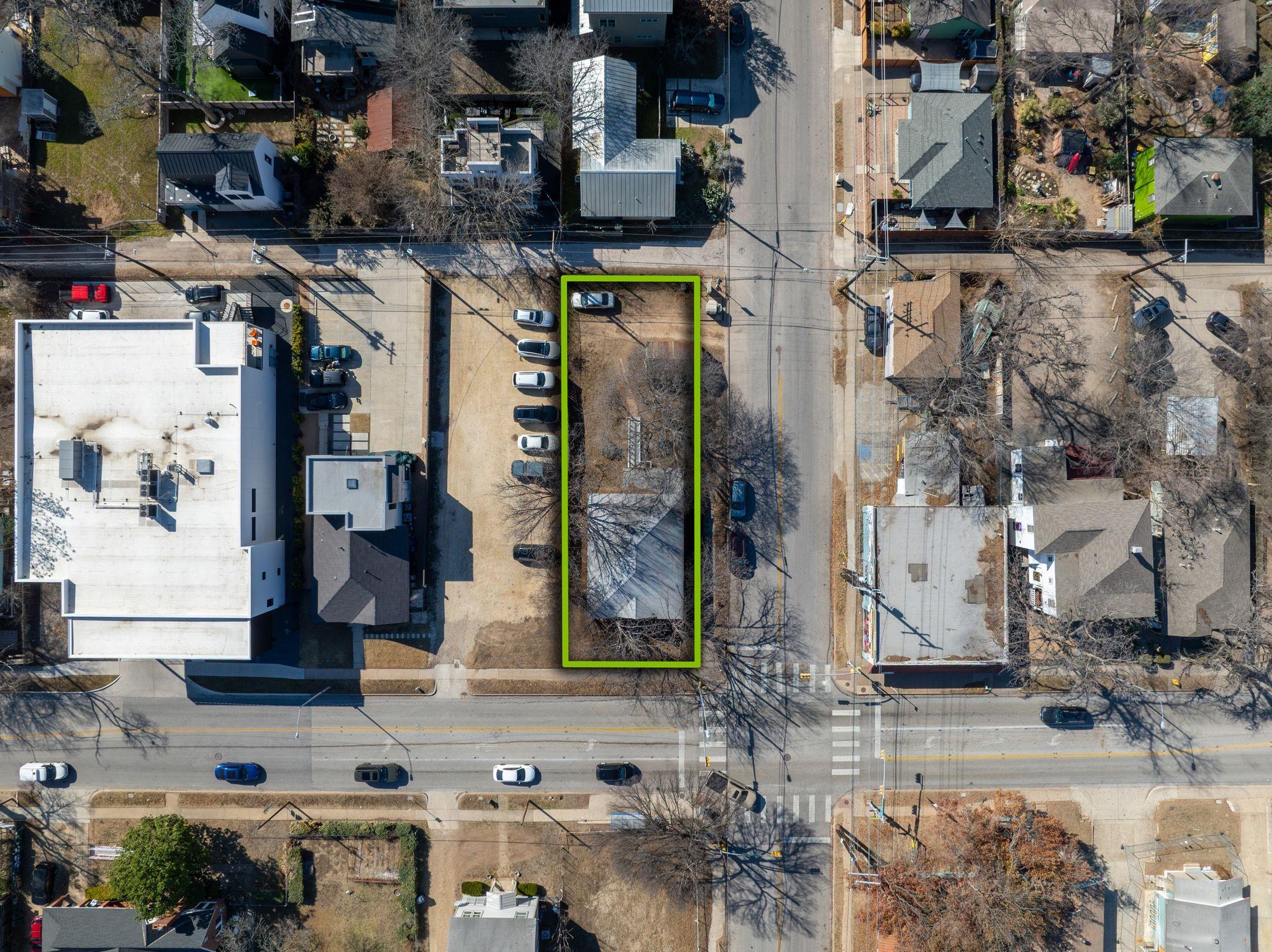 2201 E Cesar Chavez ST