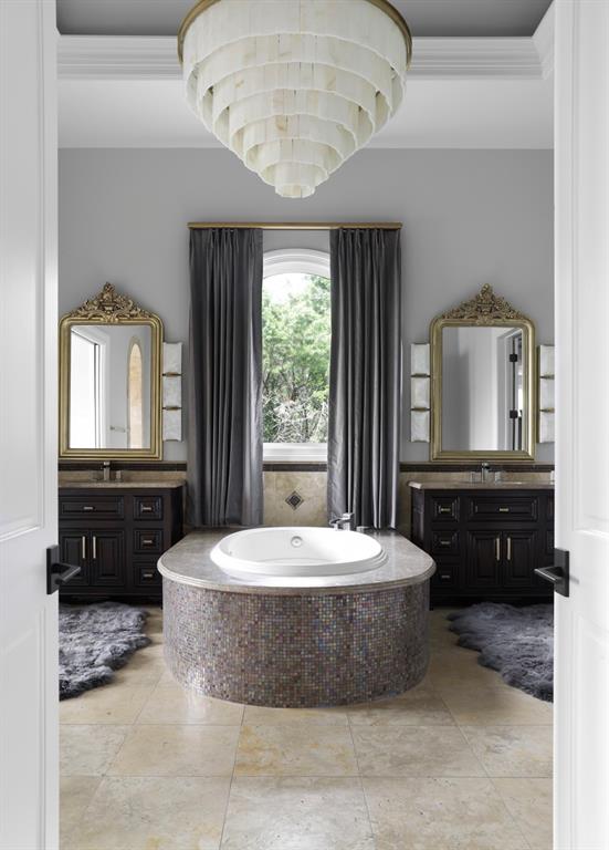 916 Barton Creek BLVD