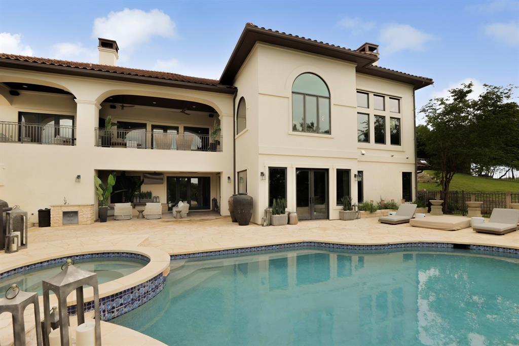 916 Barton Creek BLVD