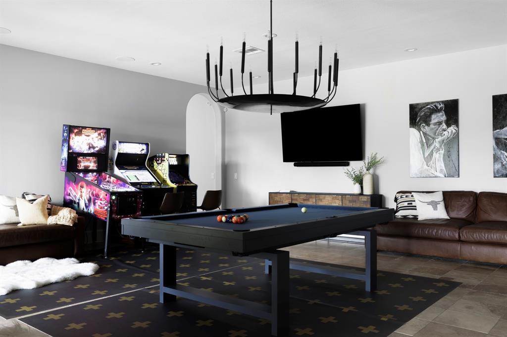 916 Barton Creek BLVD