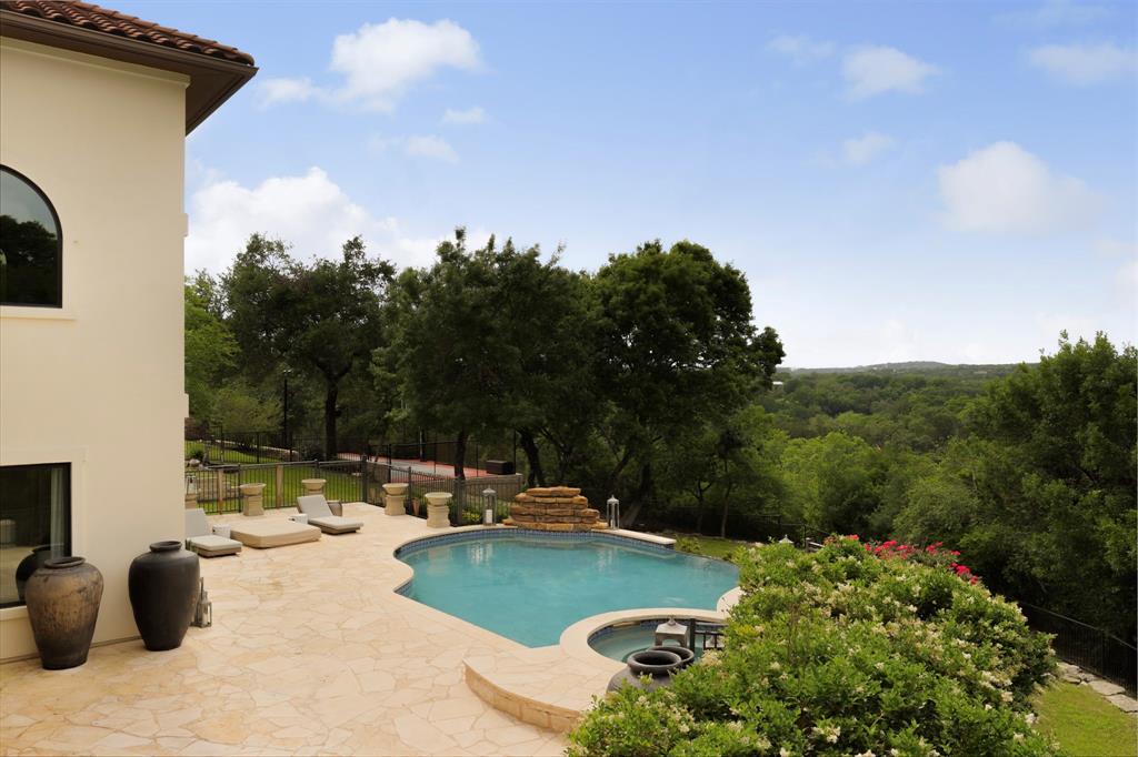 916 Barton Creek BLVD