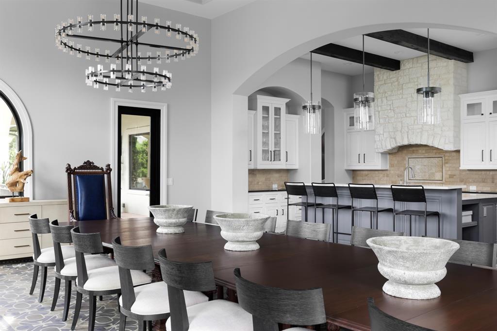 916 Barton Creek BLVD