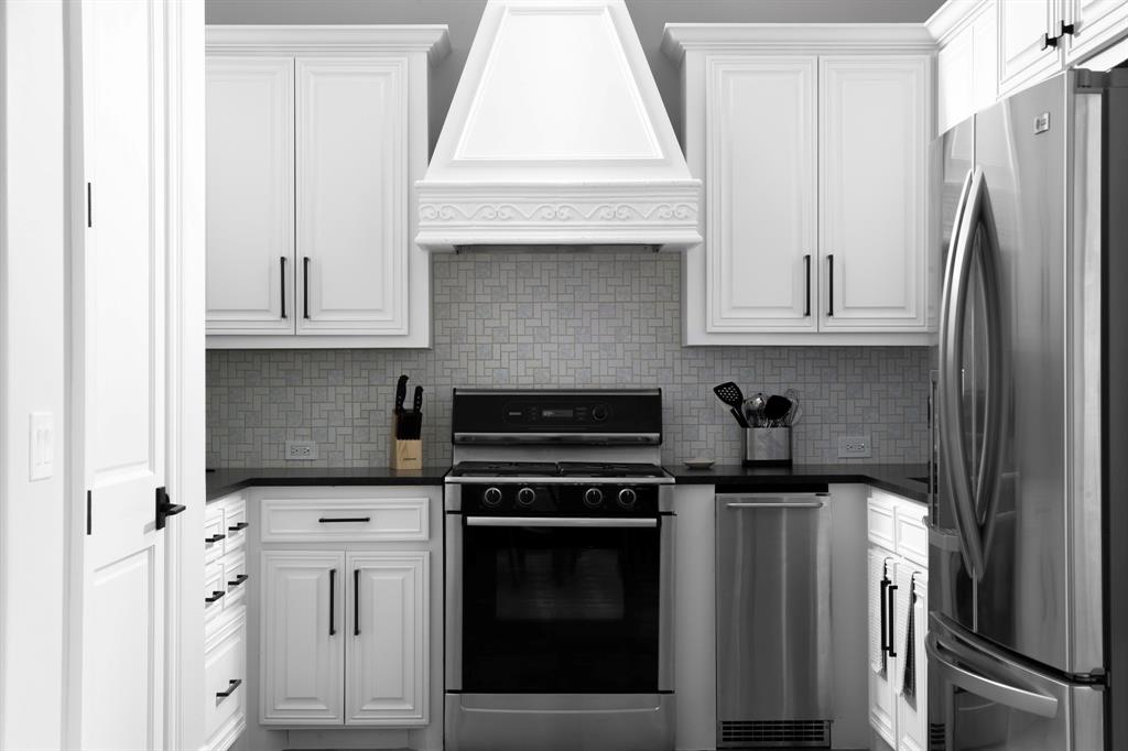 916 Barton Creek BLVD