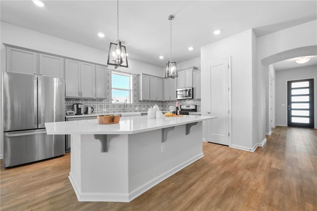 7104 POULAIN DR