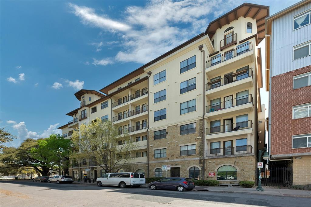 2505 San Gabriel ST # 207