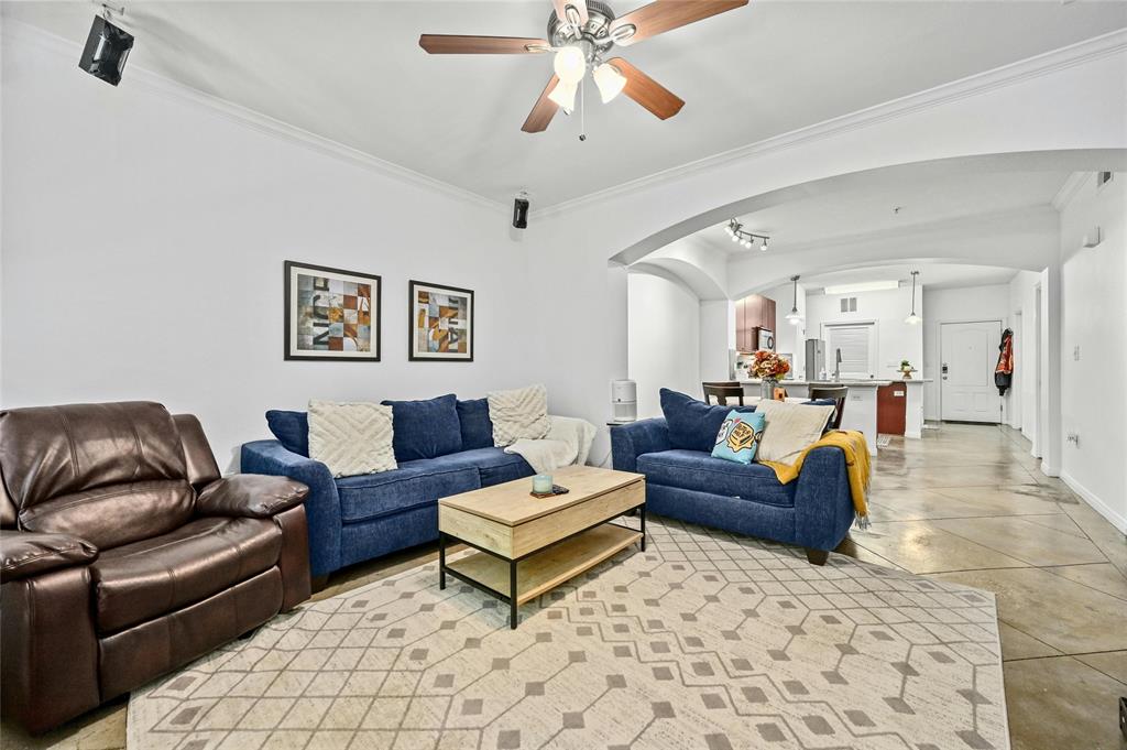 2505 San Gabriel ST # 207