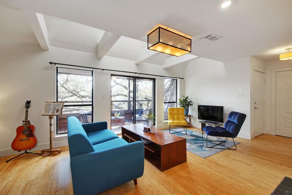 7320 Cave HOLW