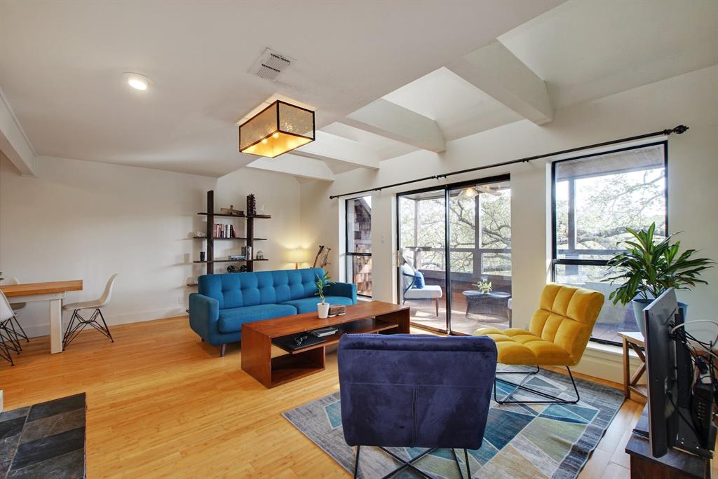 7320 Cave HOLW