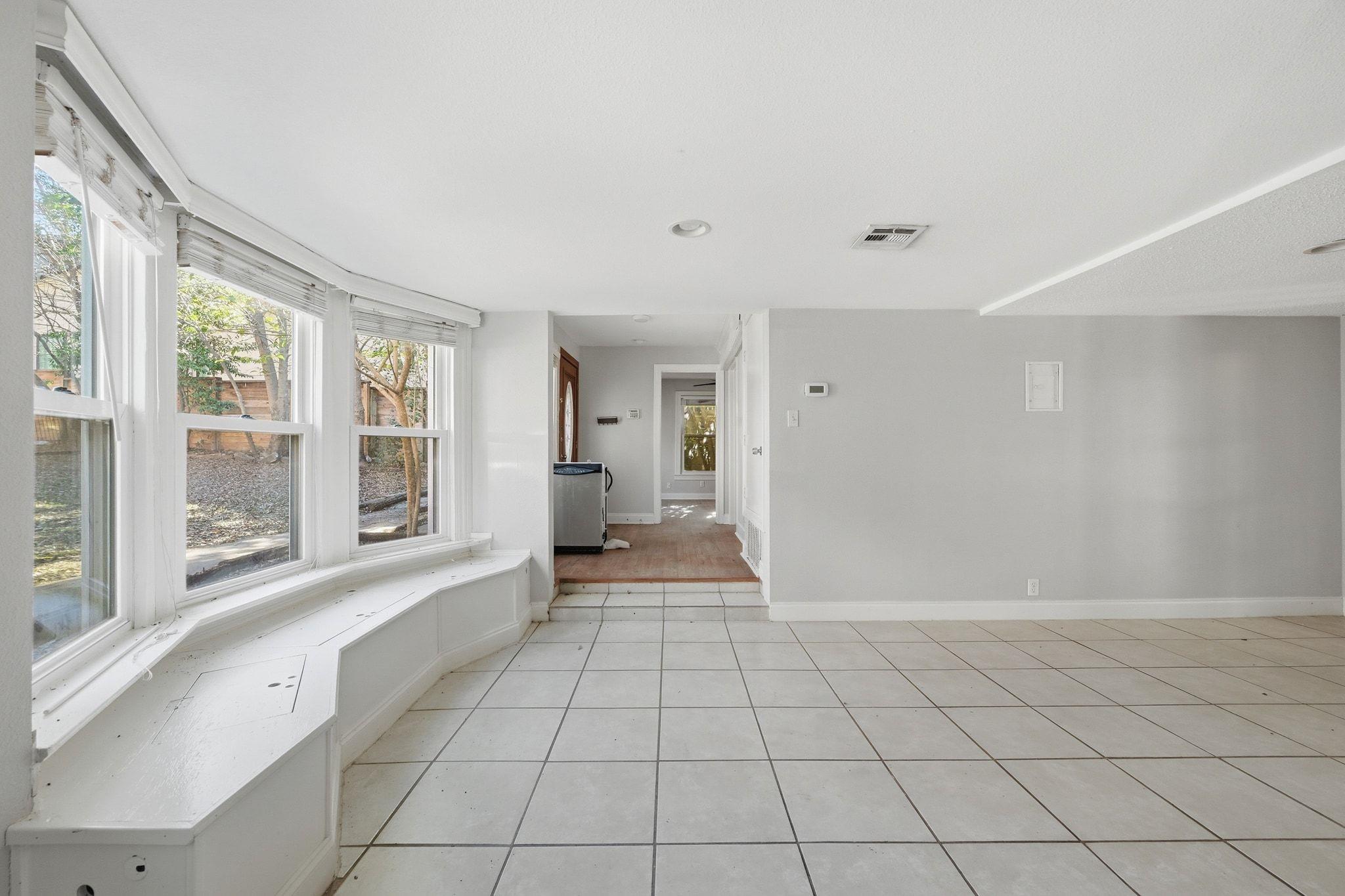2413 Enfield RD