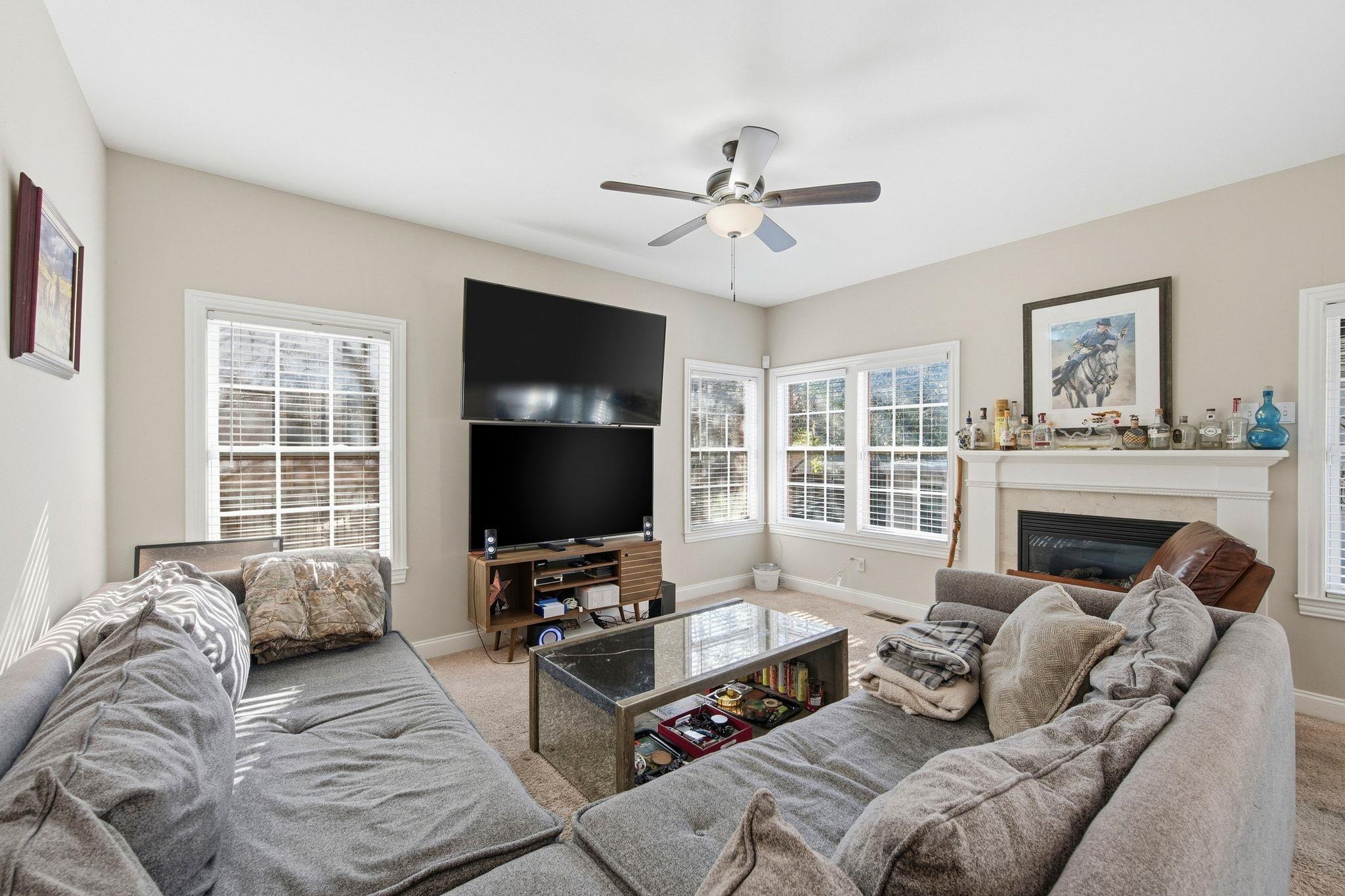 2413 Enfield RD