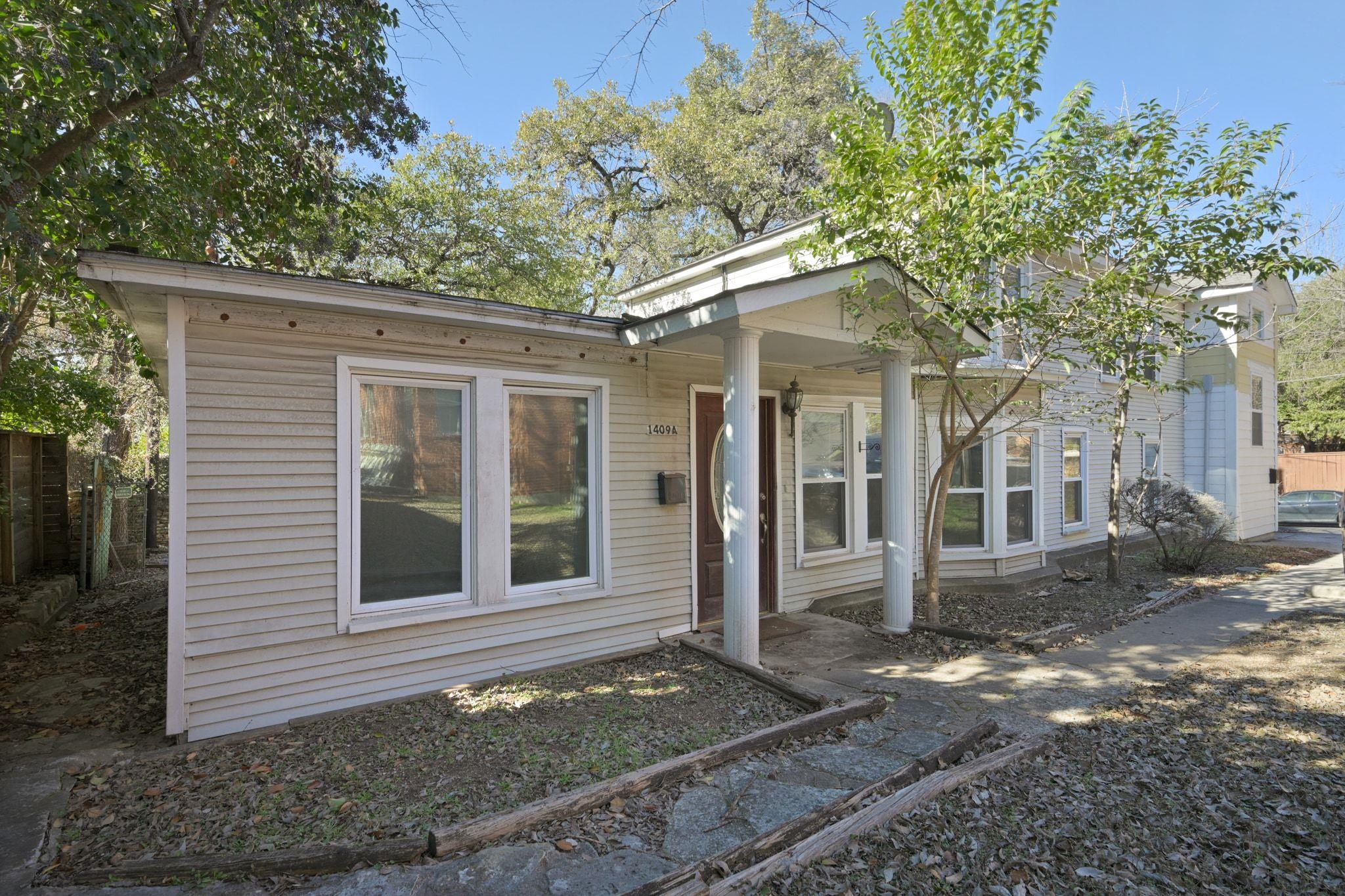 2413 Enfield RD