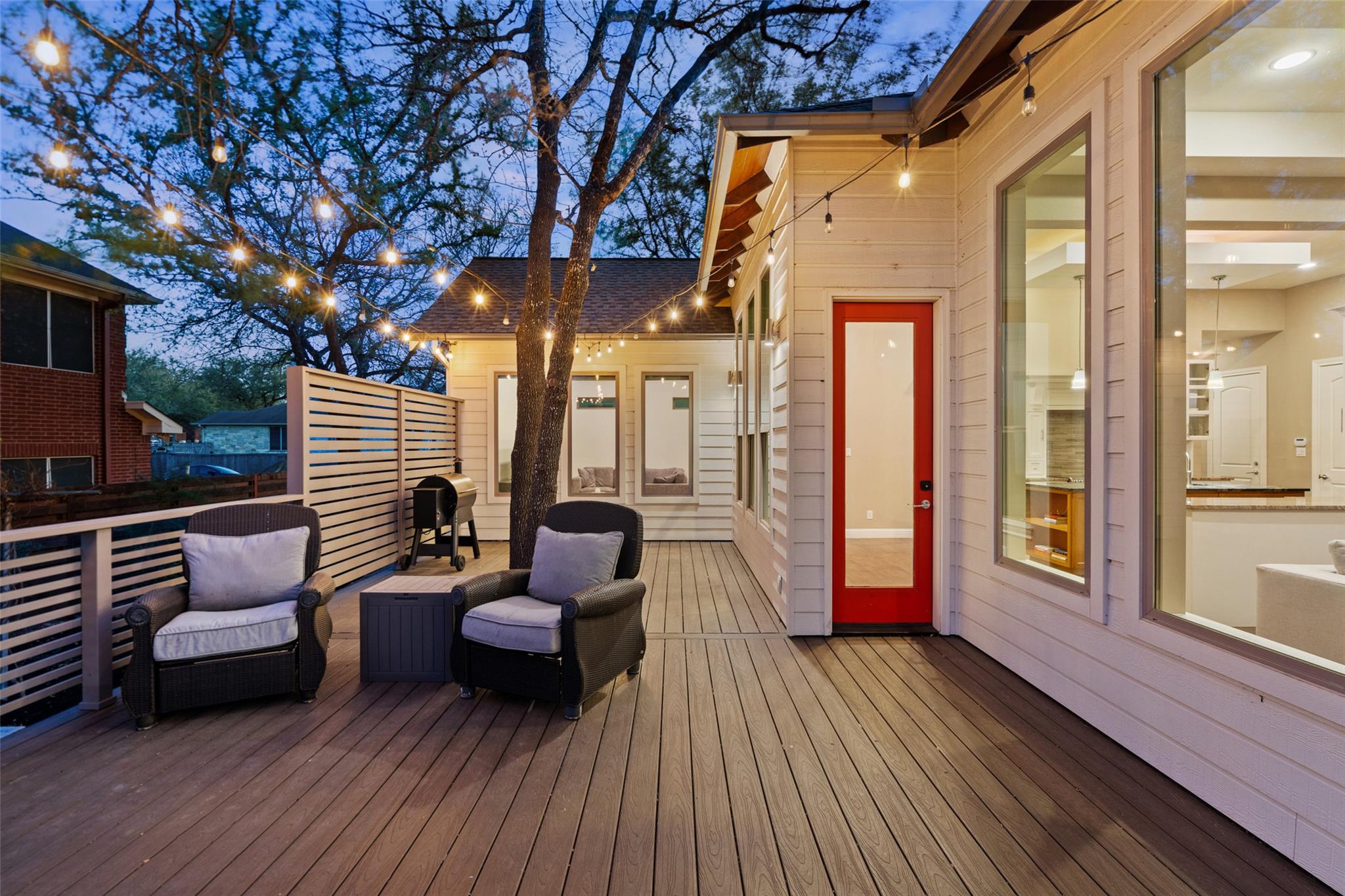 1017 S Quinlan Park RD