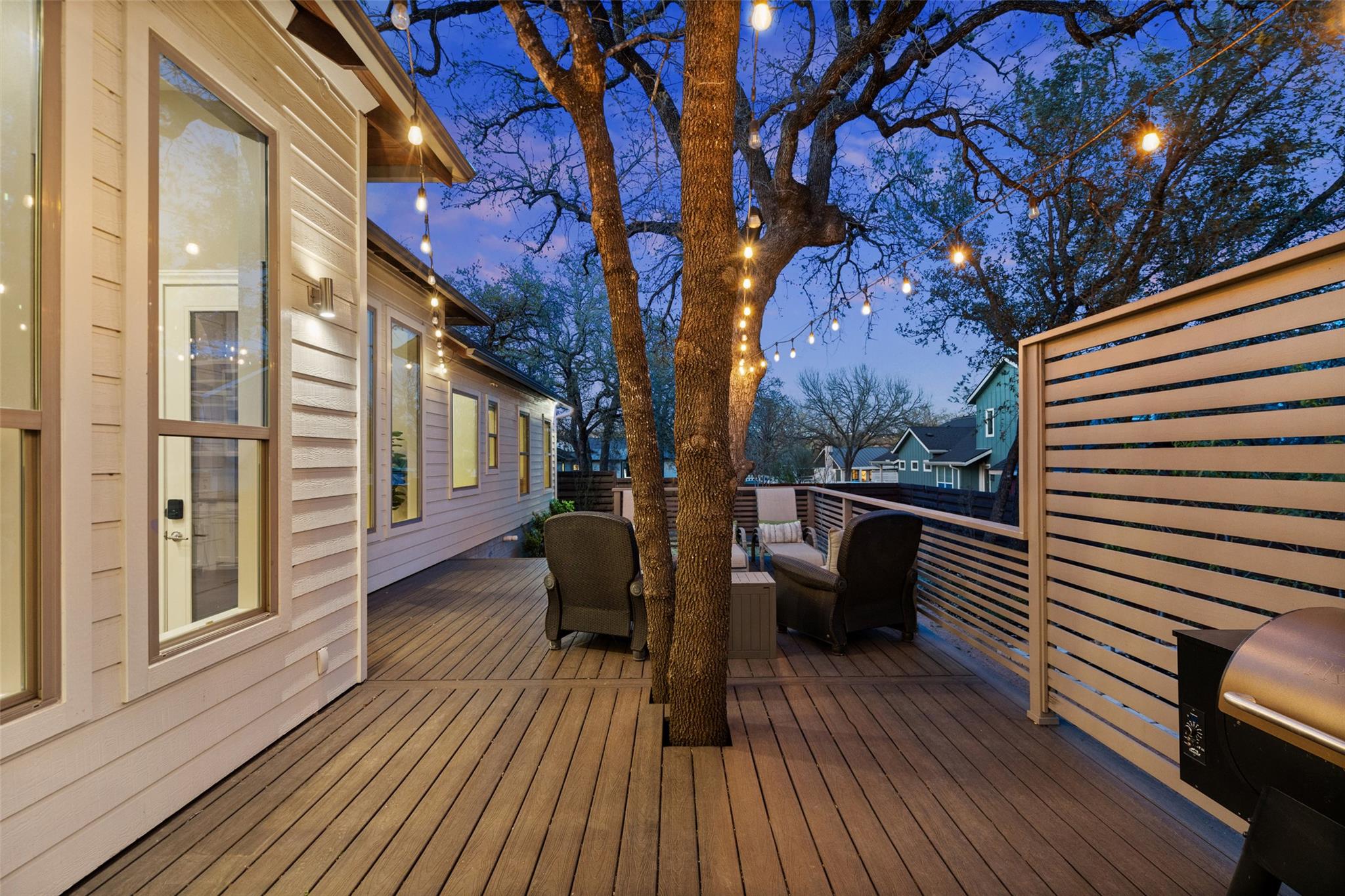 1017 S Quinlan Park RD