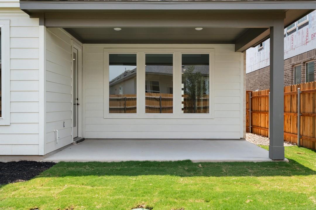 1137 North Roger Hanks Parkway