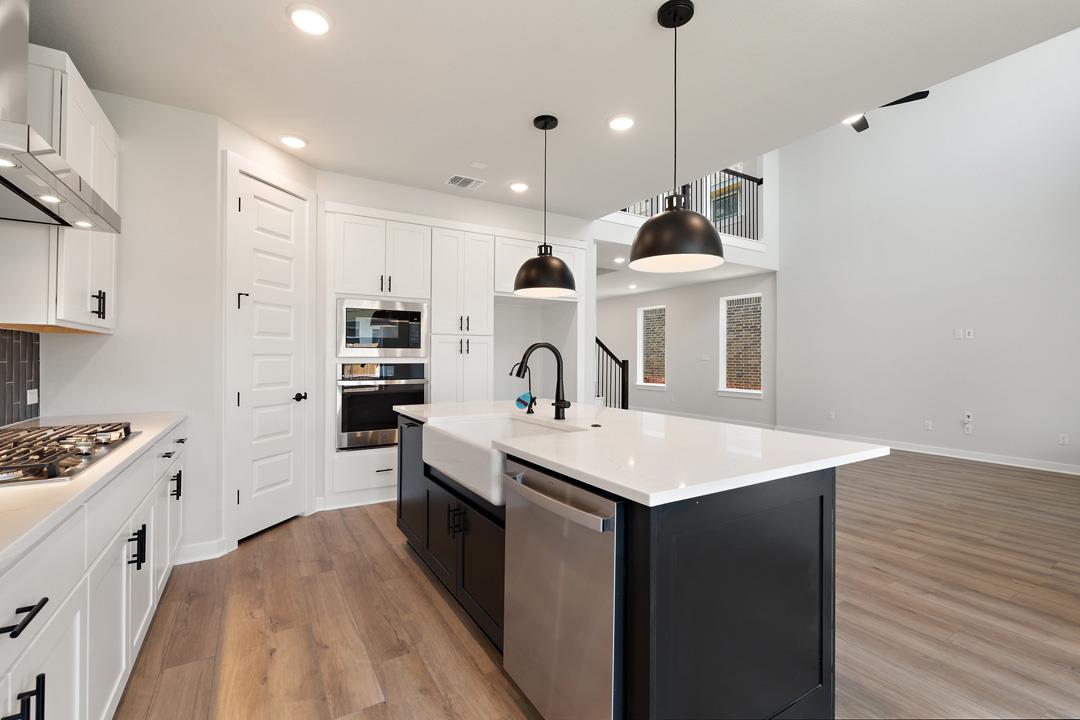 1137 North Roger Hanks Parkway