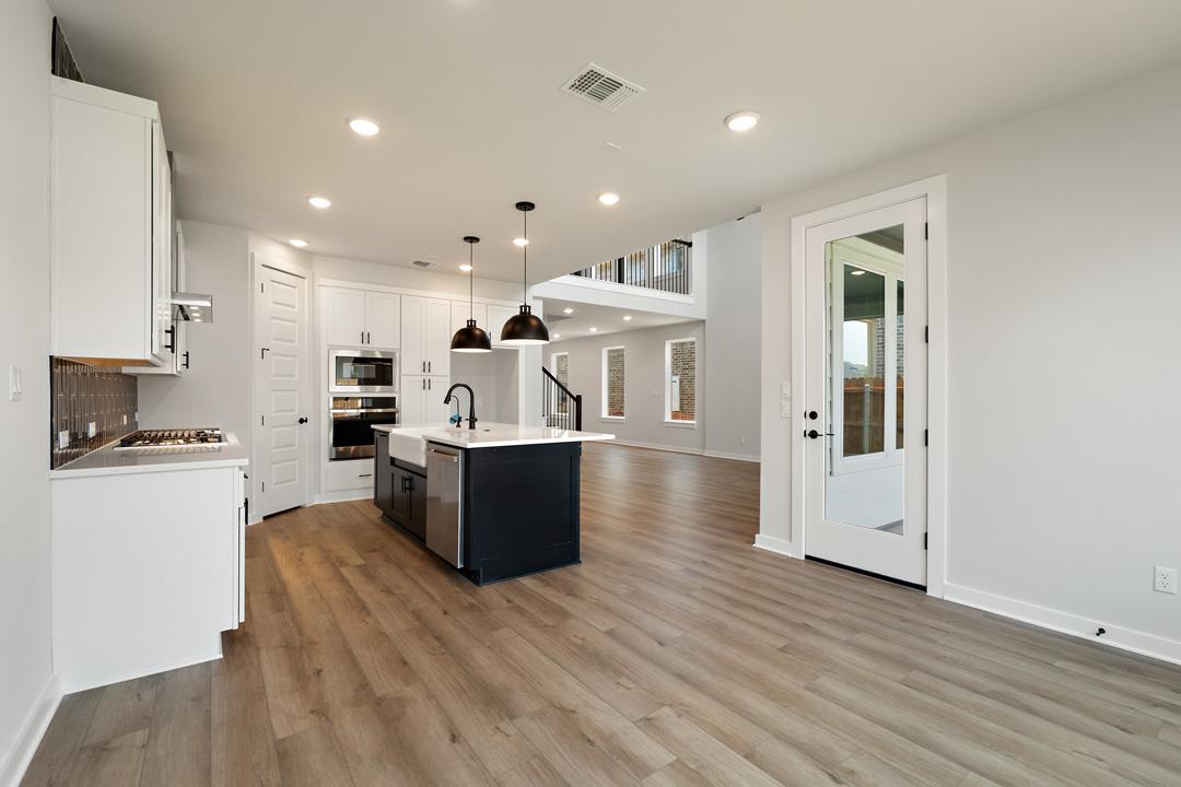 1137 North Roger Hanks Parkway