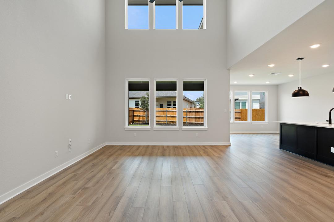 1137 North Roger Hanks Parkway