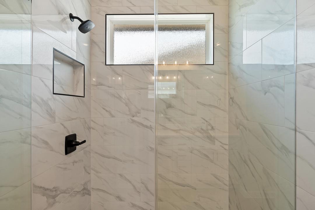 1137 North Roger Hanks Parkway