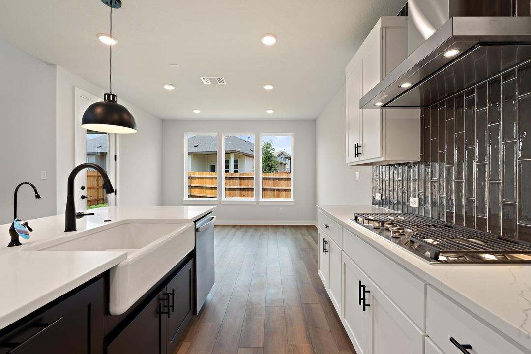 1137 North Roger Hanks Parkway