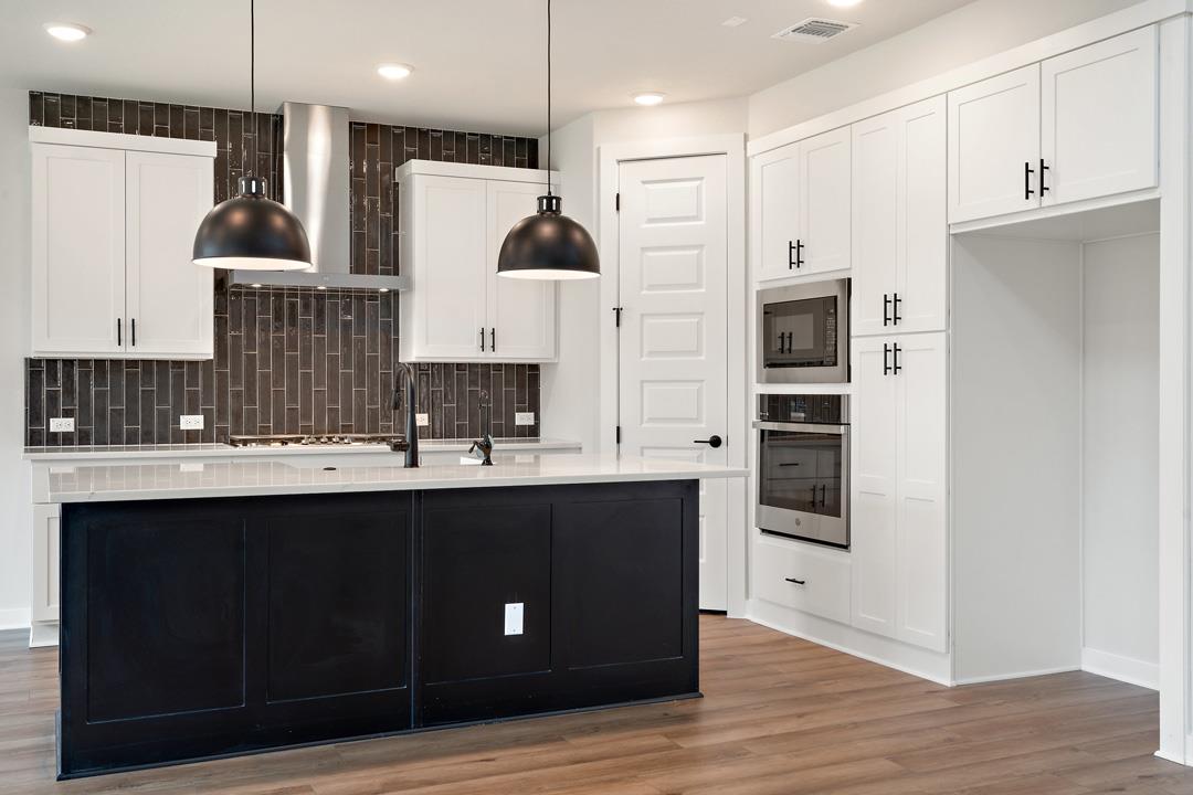 1137 North Roger Hanks Parkway