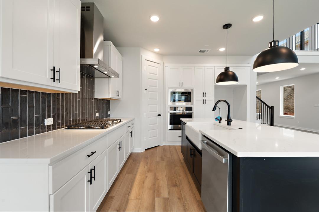 1137 North Roger Hanks Parkway