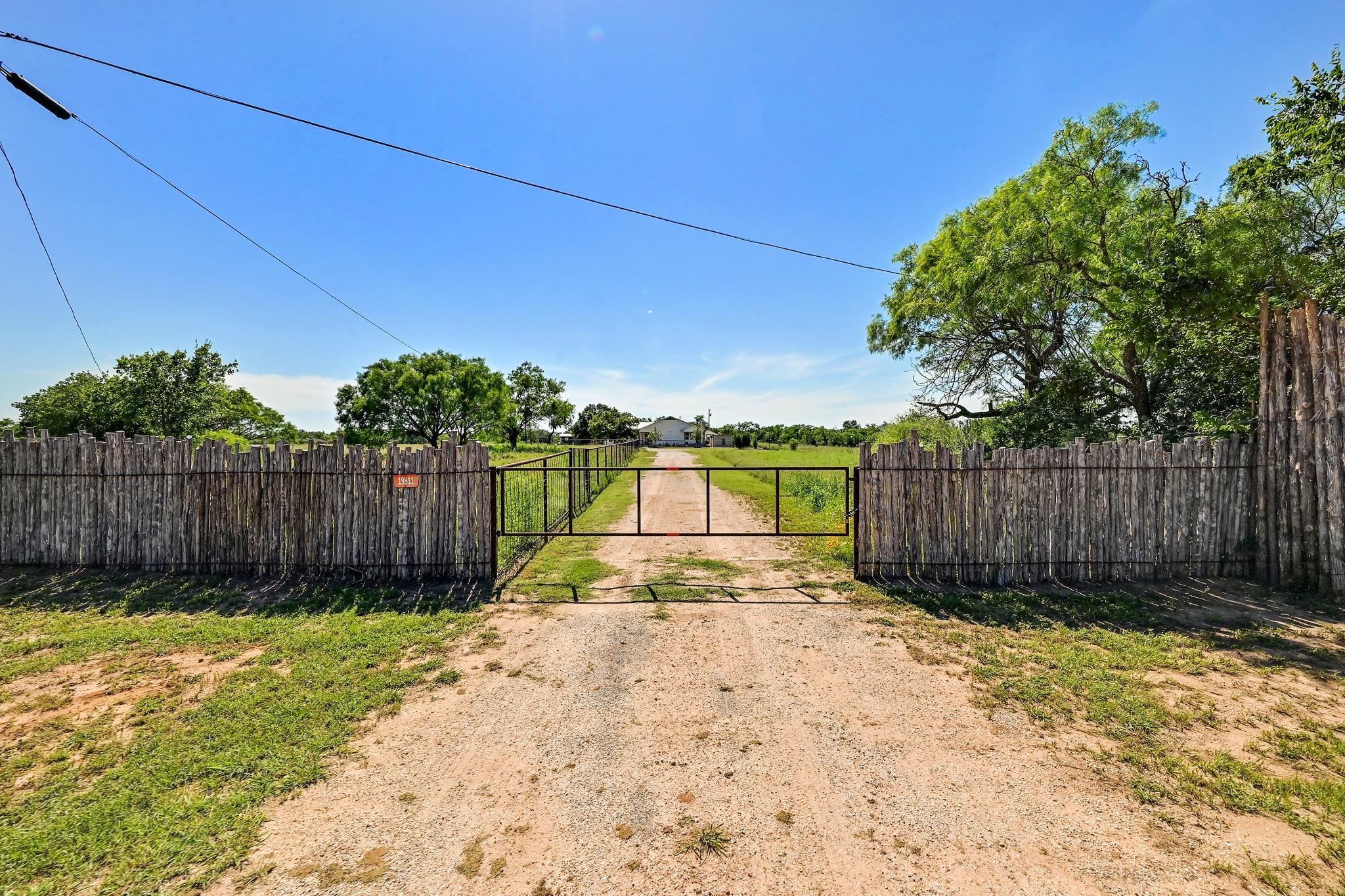 19811 W Ranch Road 152 RD