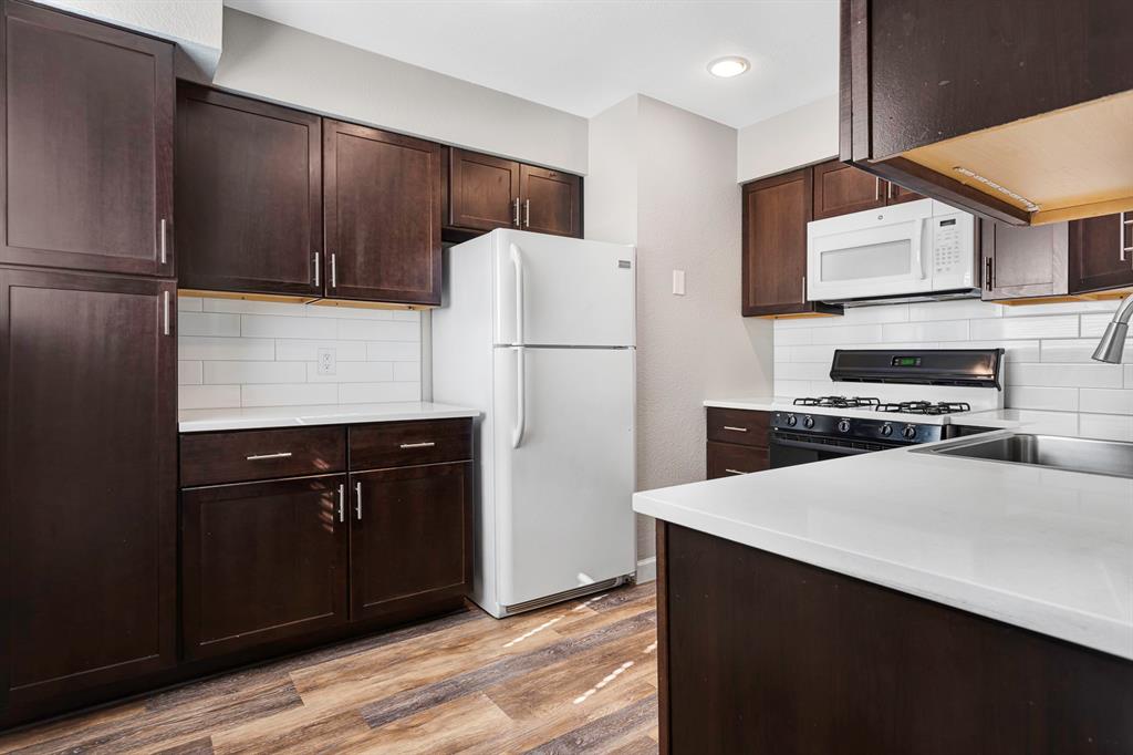 8803 Sky Mountain DR