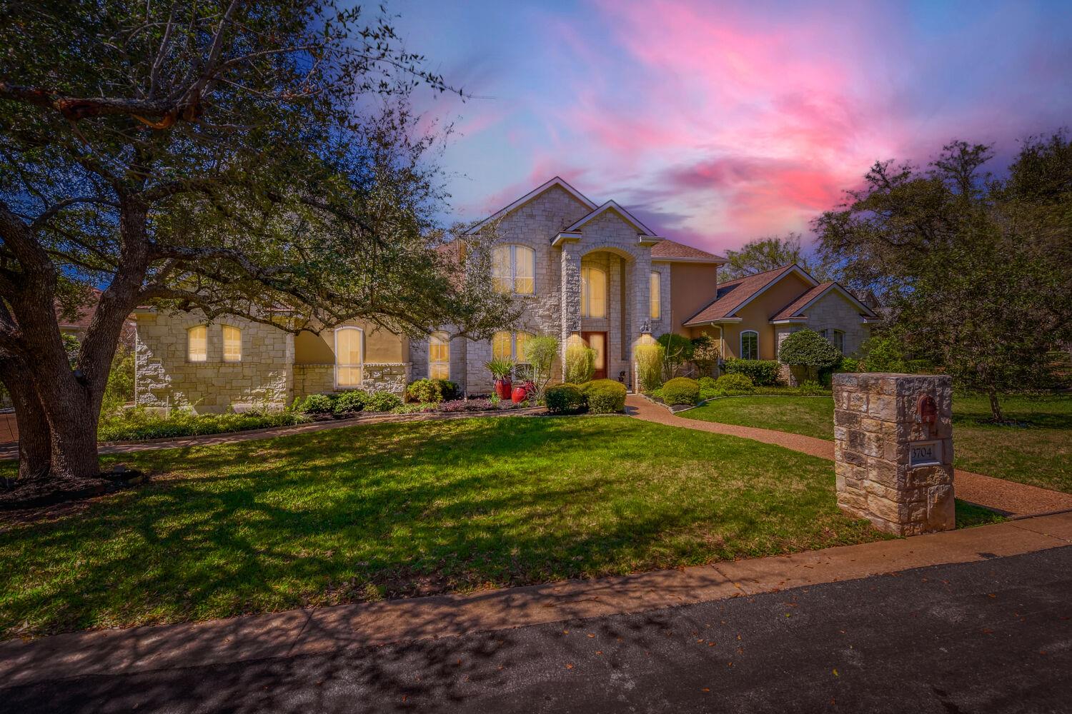 3704 Kenora CT
