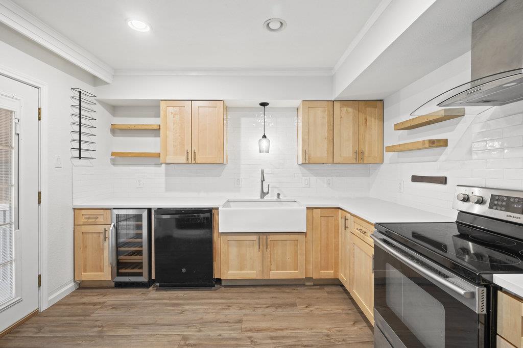 111 World Of Tennis SQ