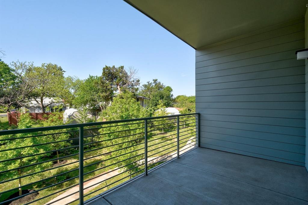 4004 Banister LN # 211