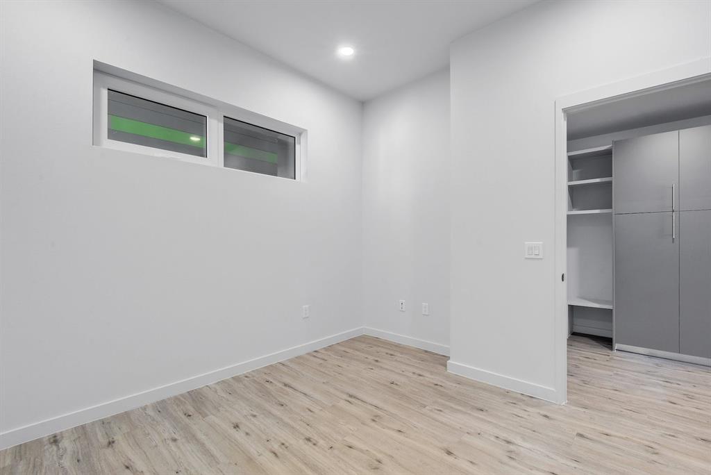 4004 Banister LN # 211