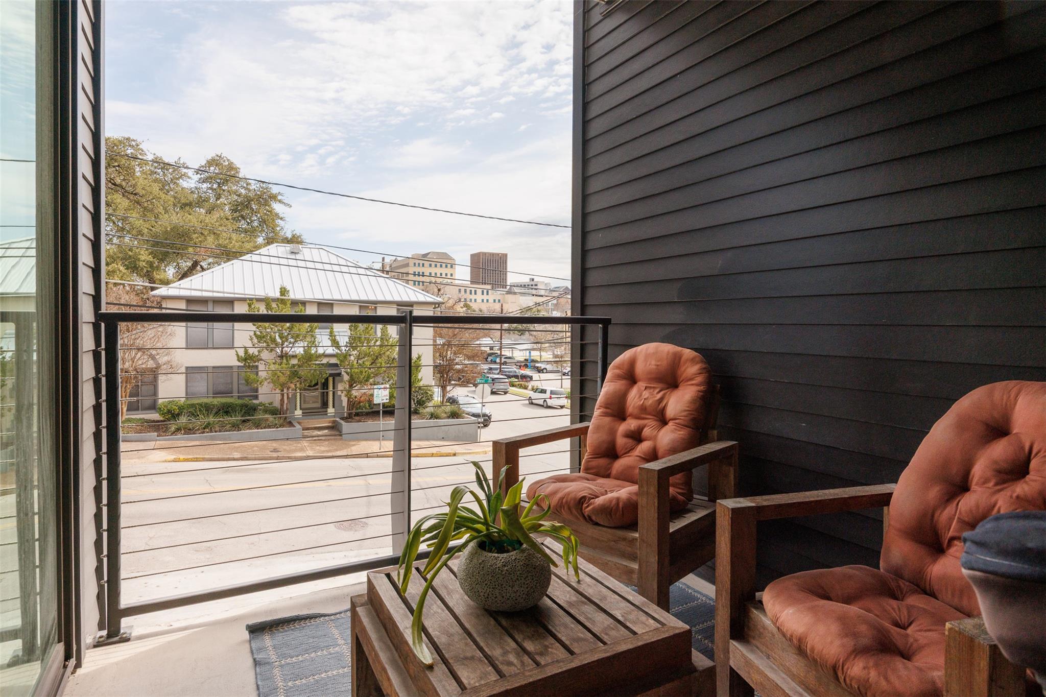 1306 West Ave # 205