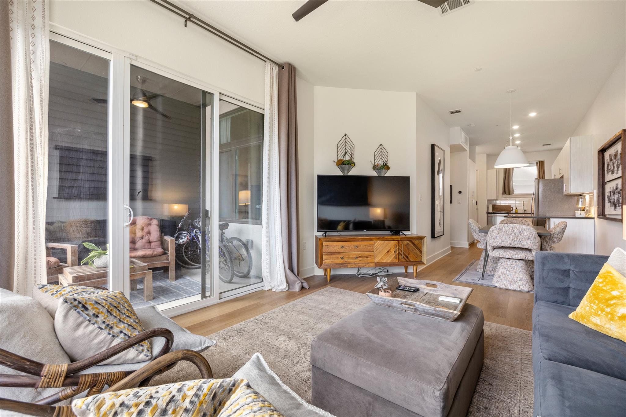 1306 West Ave # 205