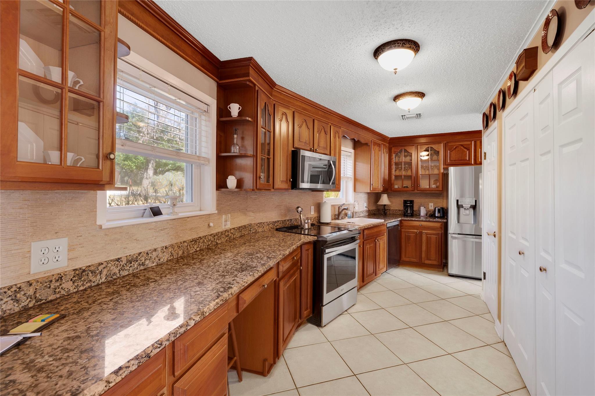 25537 Pedernales Point DR