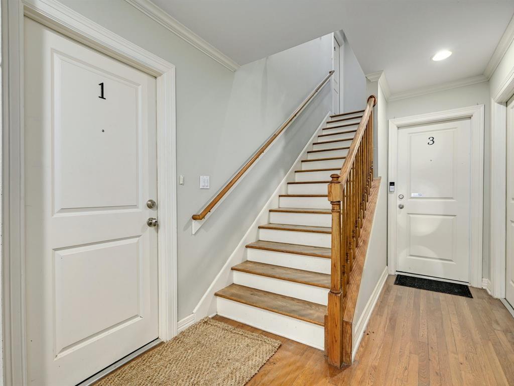 1202 Marshall LN # 1