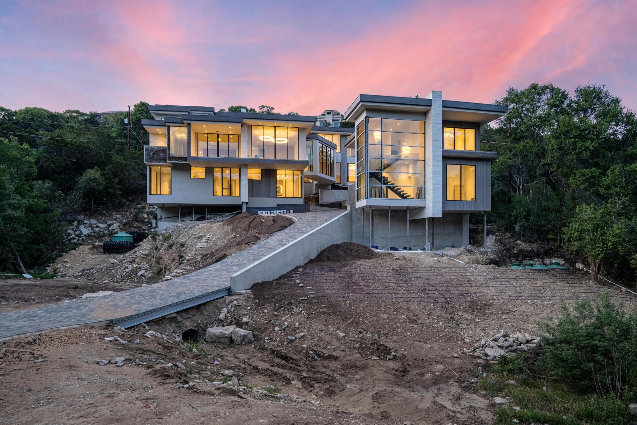 716 Laurel Valley RD