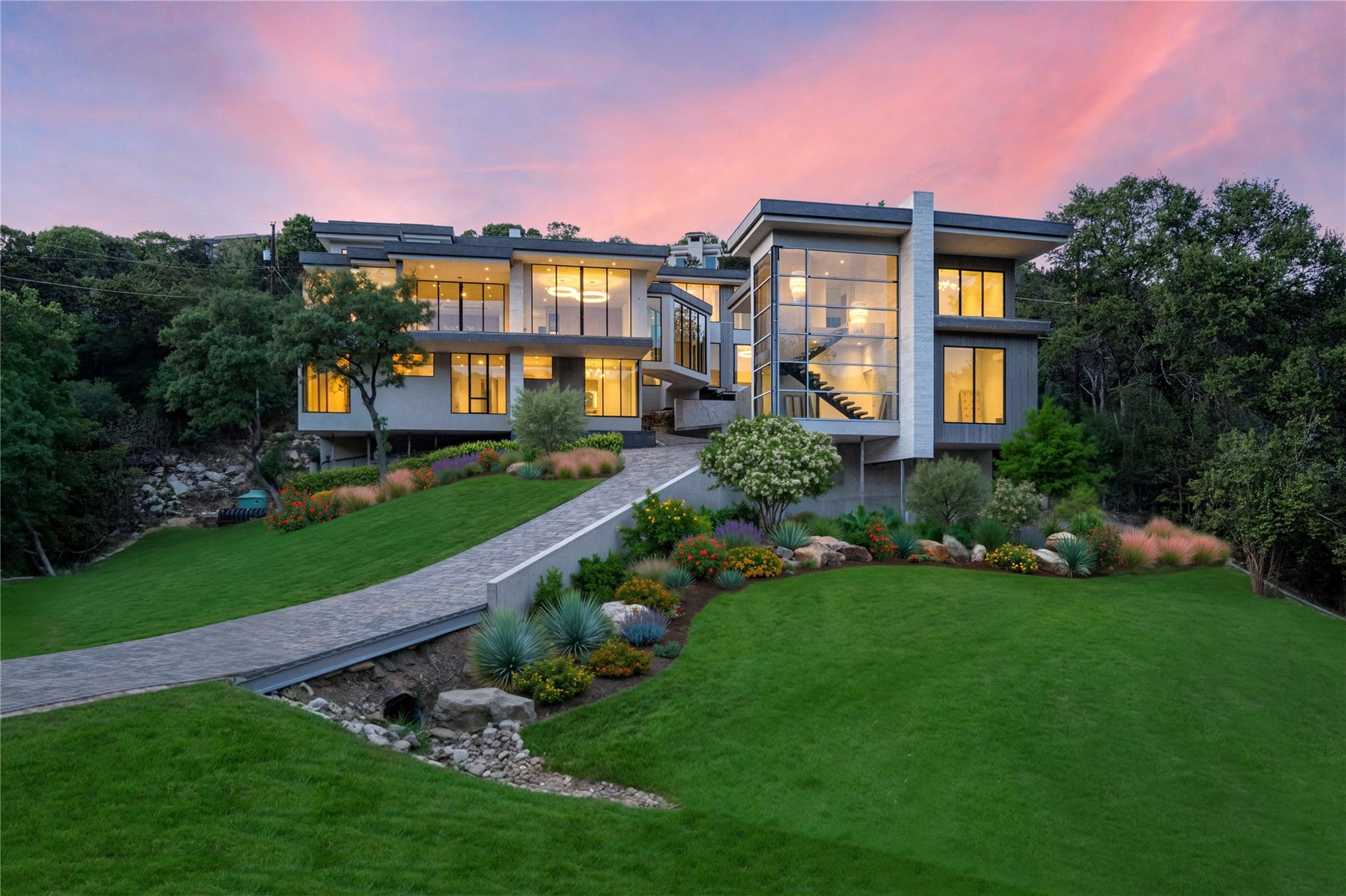 716 Laurel Valley RD