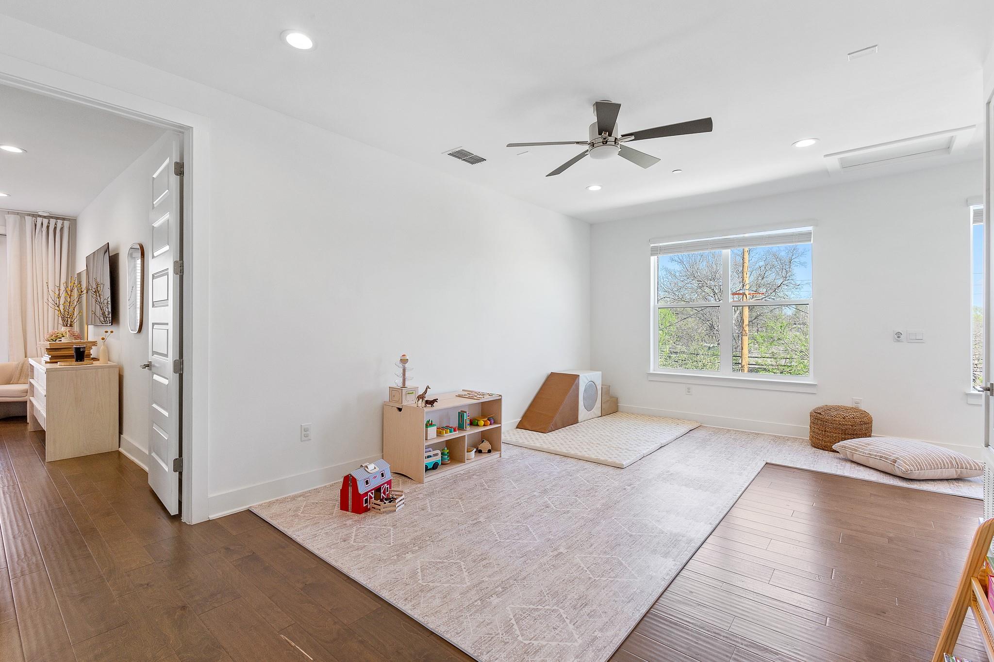 4508 Progress ST # 318