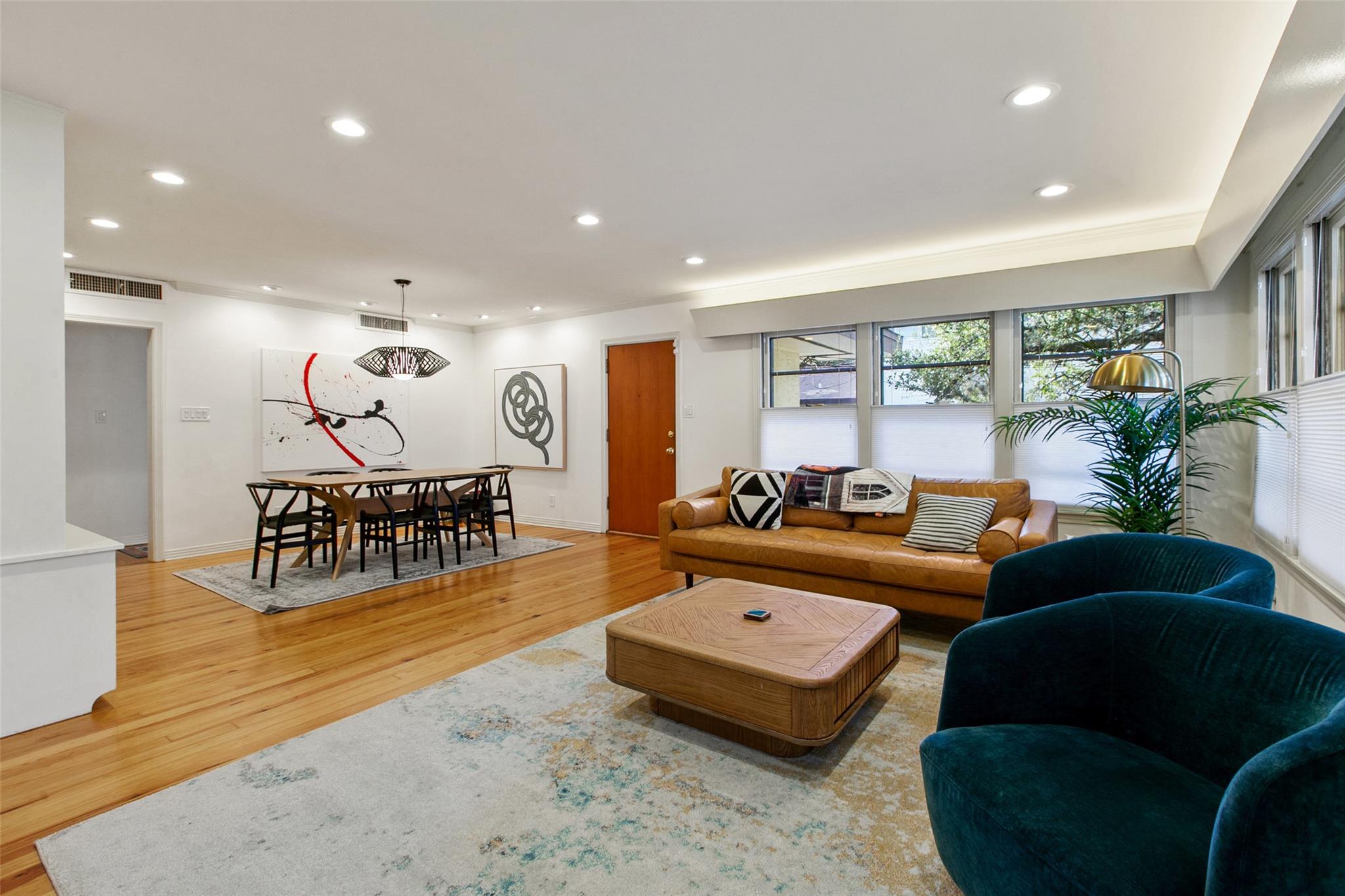 1511 Chelsea LN