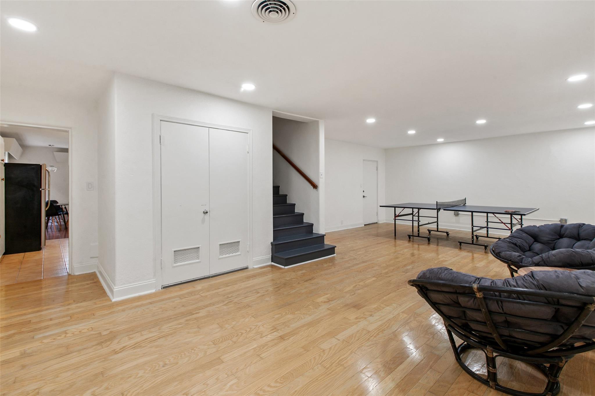 1511 Chelsea LN