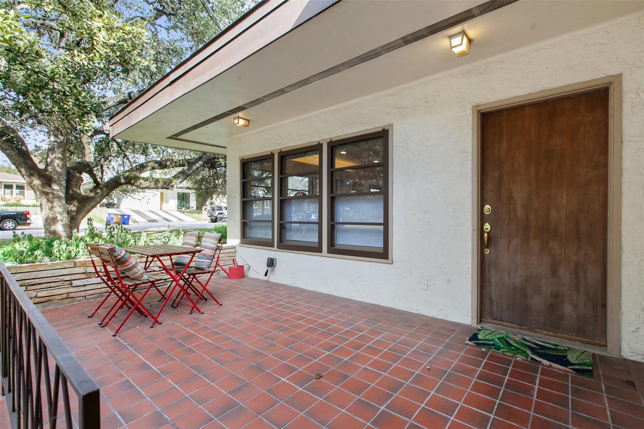 1511 Chelsea LN